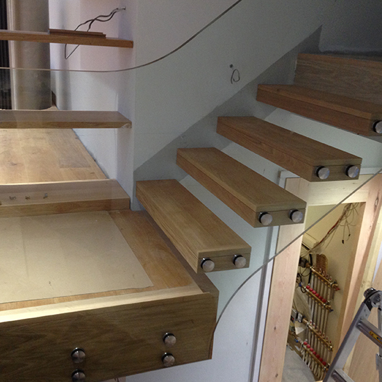 Read more about the article Glass String Staircase